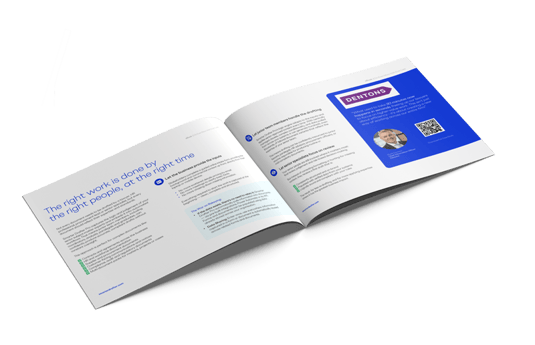 horizontal-brochure-mockup